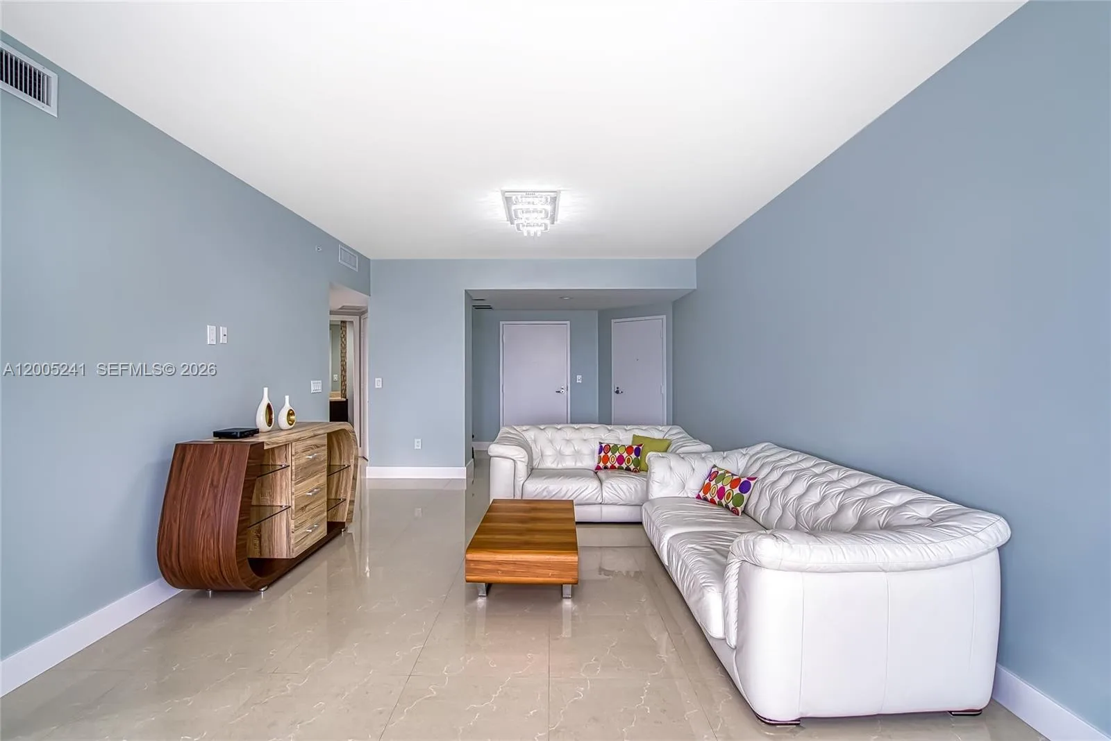 18201 Collins Ave # 1701, Sunny Isles Beach, FL 33160 photo 3