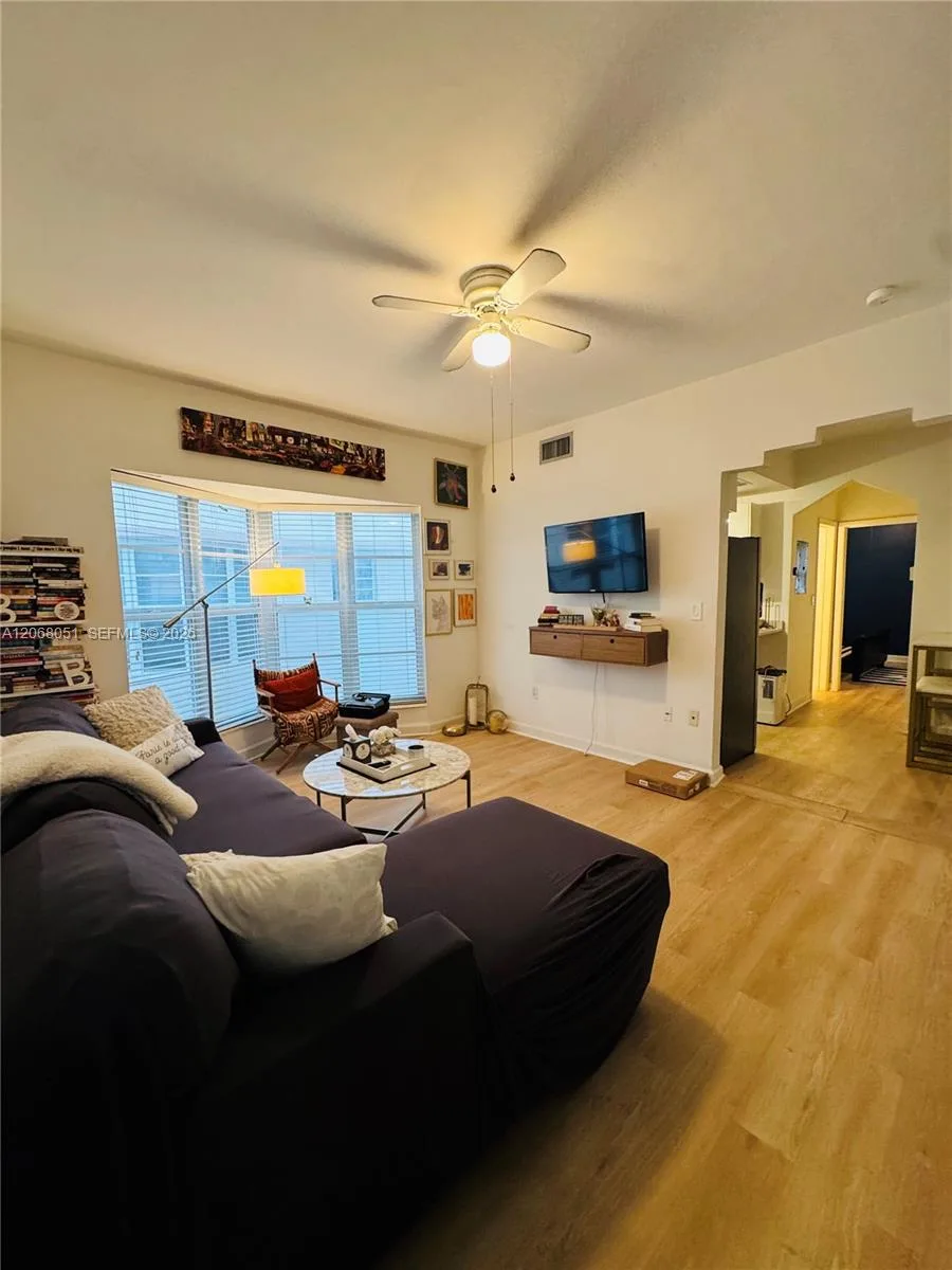 550 15t Street # 203, Miami Beach, FL 33139 photo 2