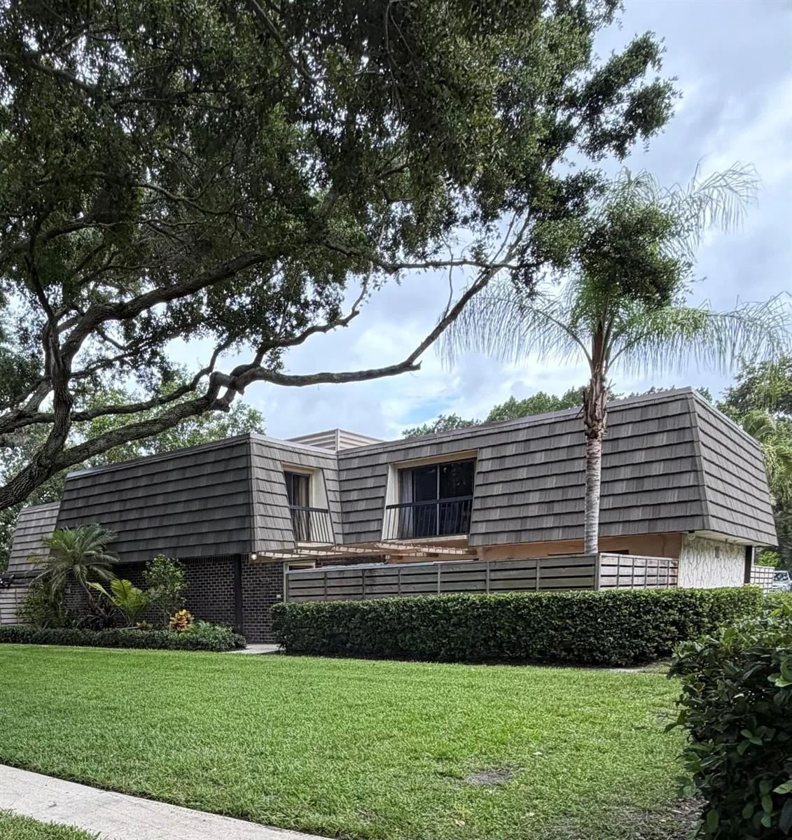 511 5th Terrace, Palm Beach Gardens, FL 33418
