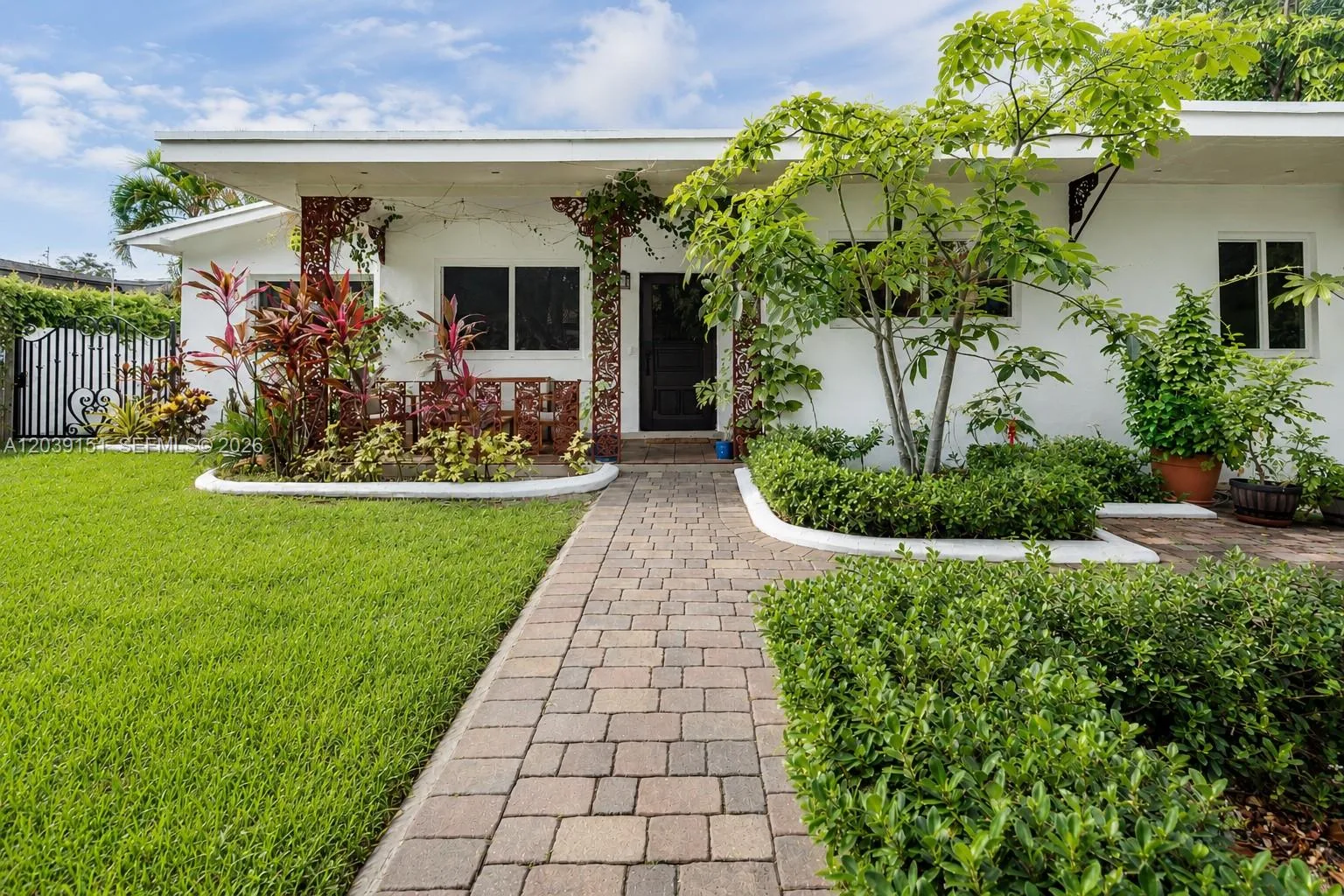 6150 SW 16th Ter, West Miami, FL 33155 photo 2