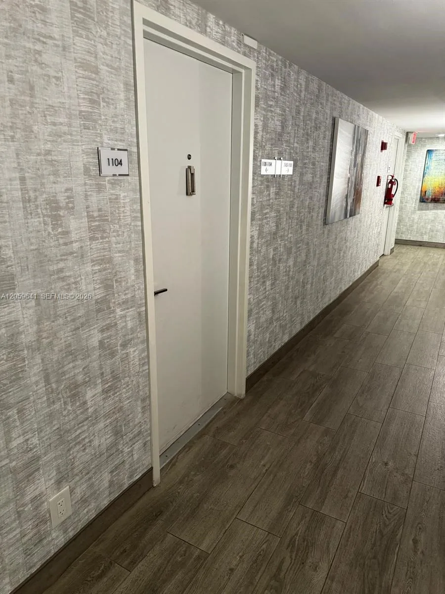 2301 S Ocean Dr # 1104, Hollywood, FL 33019 photo 2
