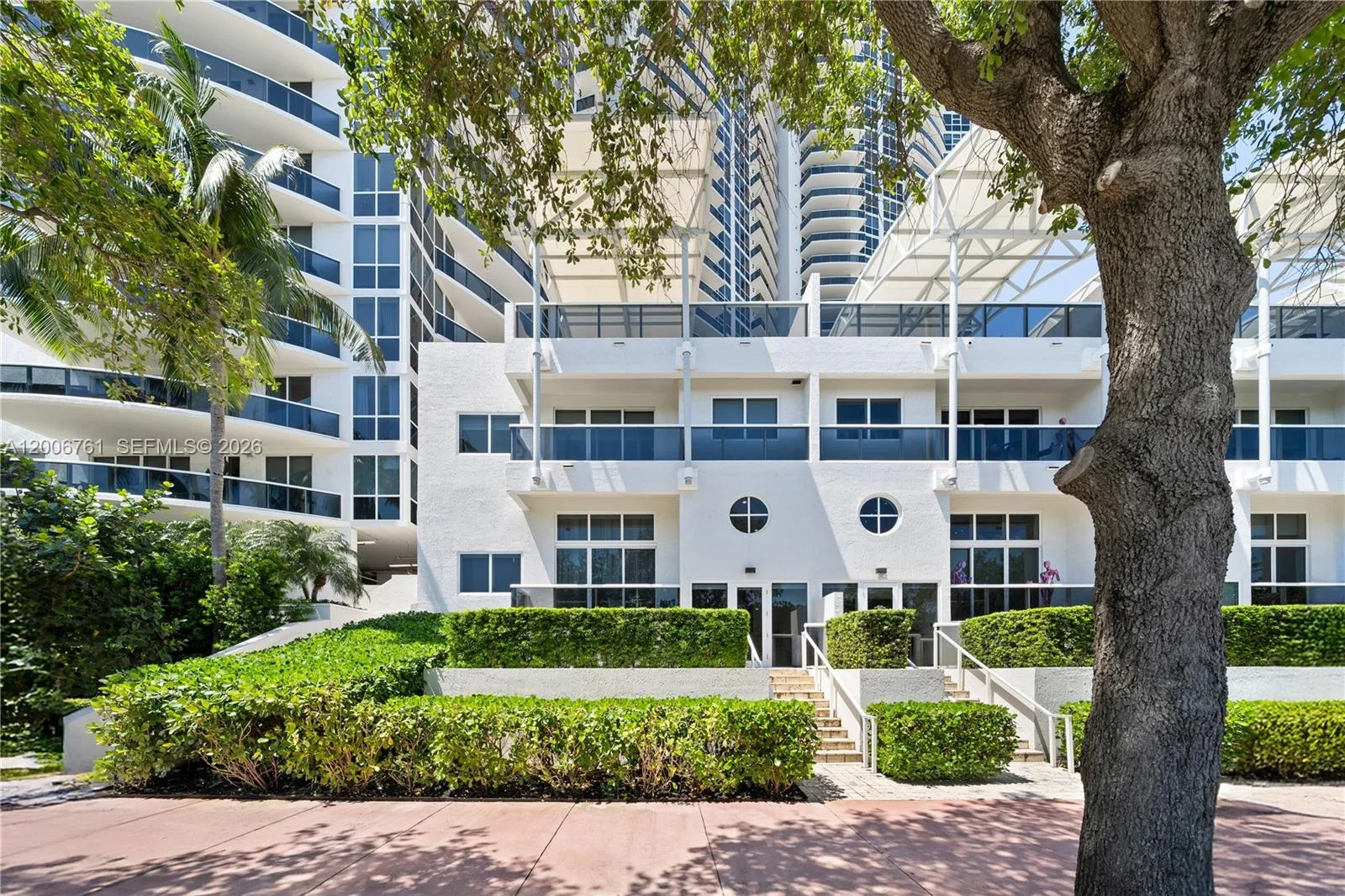 400 Alton Rd # TH-1A, Miami Beach, FL 33139 photo 3