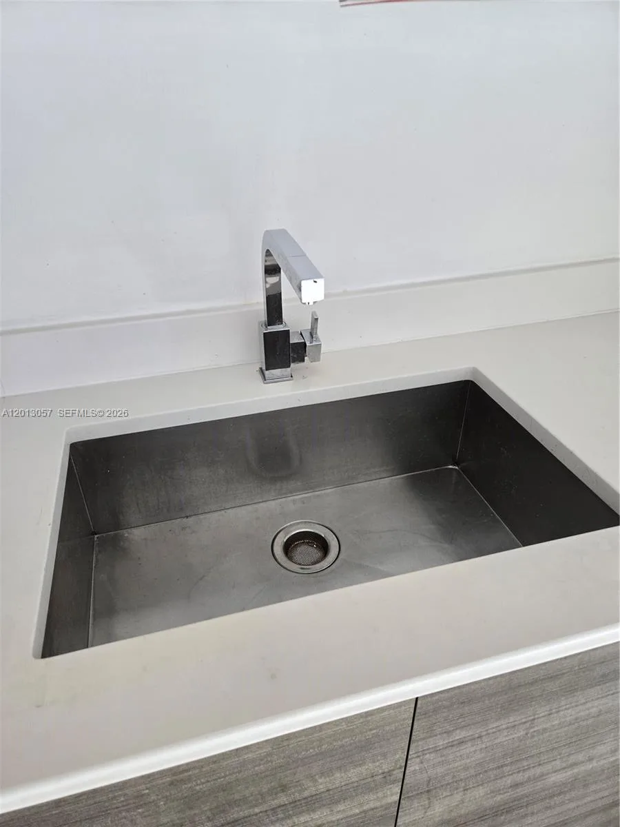 1100 S Miami Ave # 1505, Miami, FL 33130 photo 11