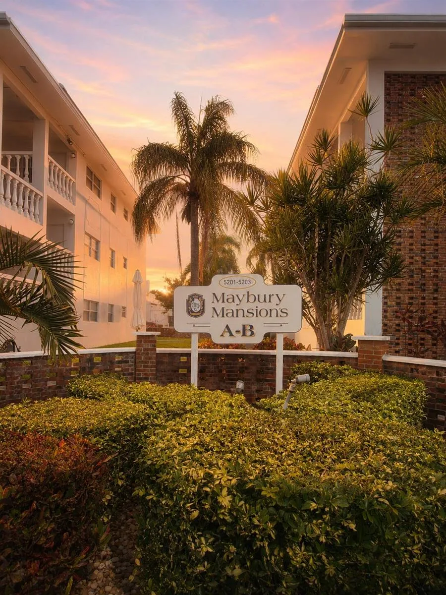 5203 NE 24th Terrace # B108, Fort Lauderdale, FL 33308 photo 2