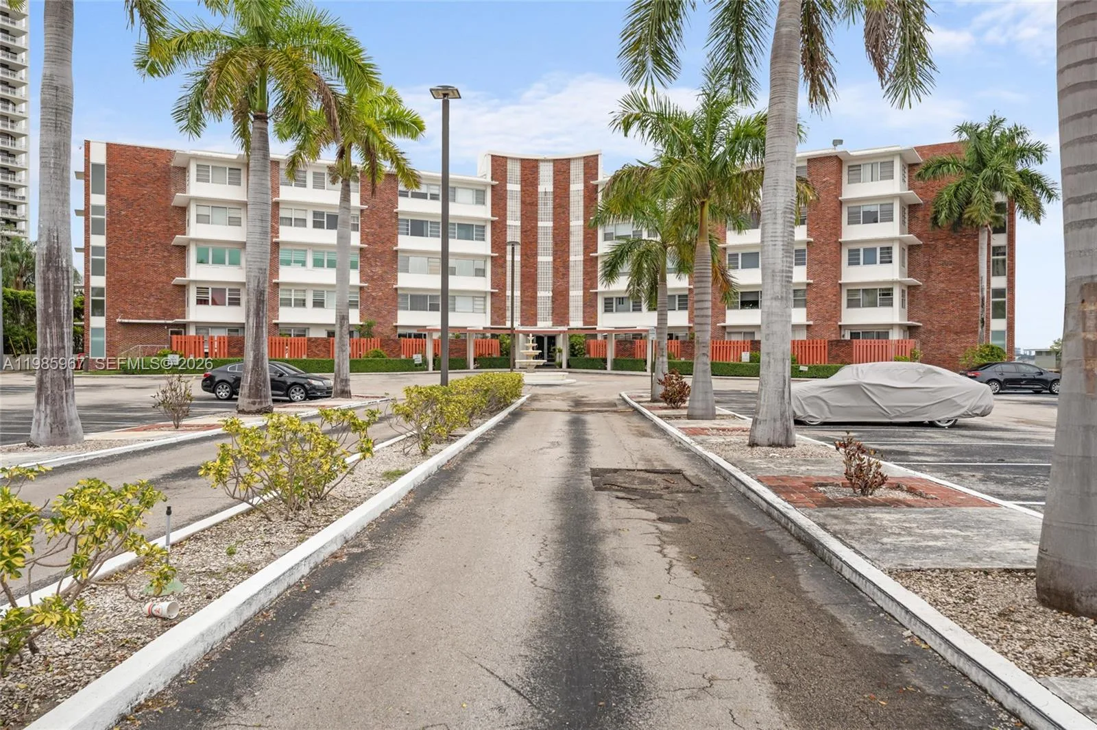 1700 NE 105th St # 505, Miami Shores, FL 33138 photo 2