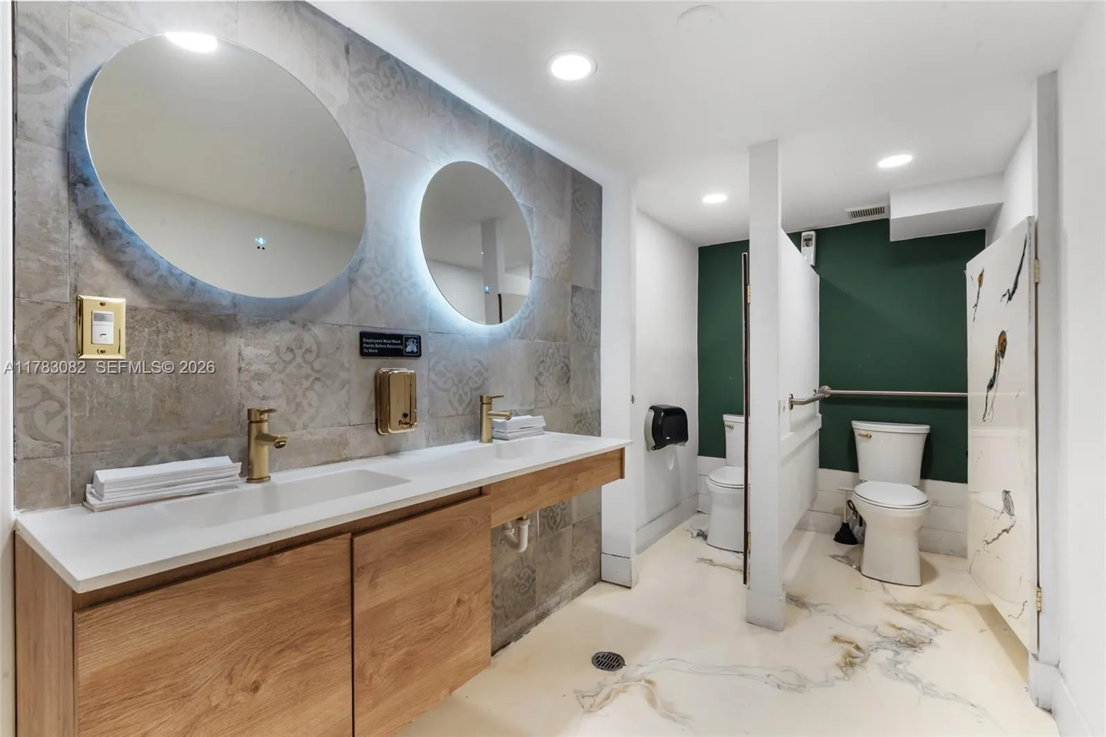 10648 FOUNTAINBLEAU  BLVD, Miami, FL 33172 — zdjęcie 5