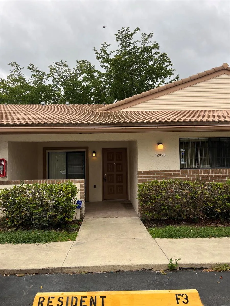 12028 ROYAL PALM Boulevard # 3-F, Coral Springs, FL 33065