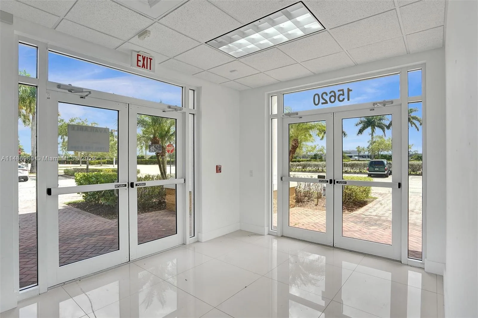 15620 SW 29th St, Miramar, FL 33027 photo 2