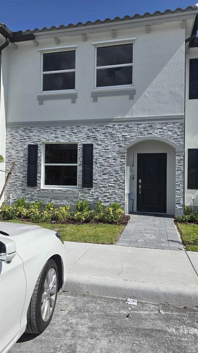 1124 SE 3rd Street, Florida City, FL 33034
