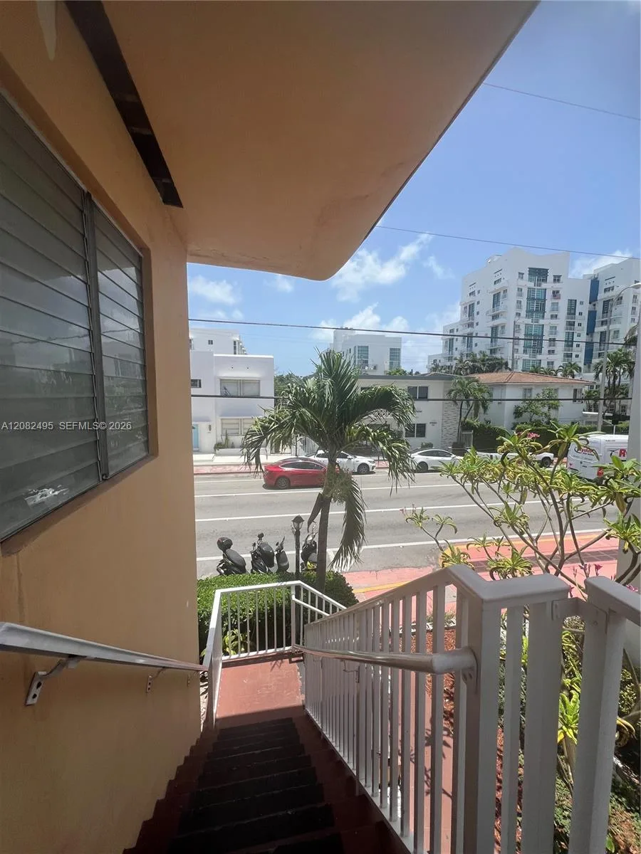 7720 Harding Ave # 8, Miami Beach, FL 33141