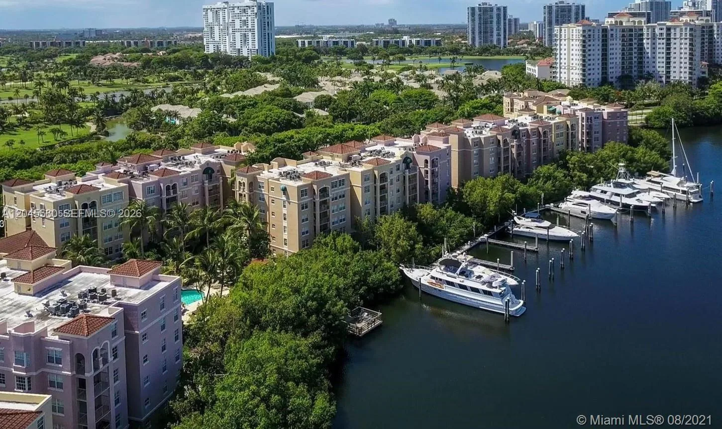 19701 E Country Club Dr # 5603, Aventura, FL 33180 photo 2
