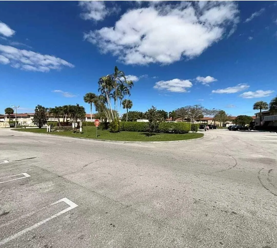 9905 Twin Lakes Drive # 26-g, Coral Springs, FL 33071 photo 5