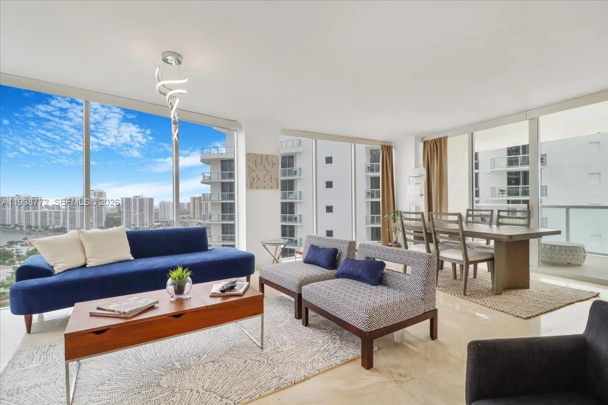 18671 Collins Ave # 2404, Sunny Isles Beach, FL 33160 photo 2