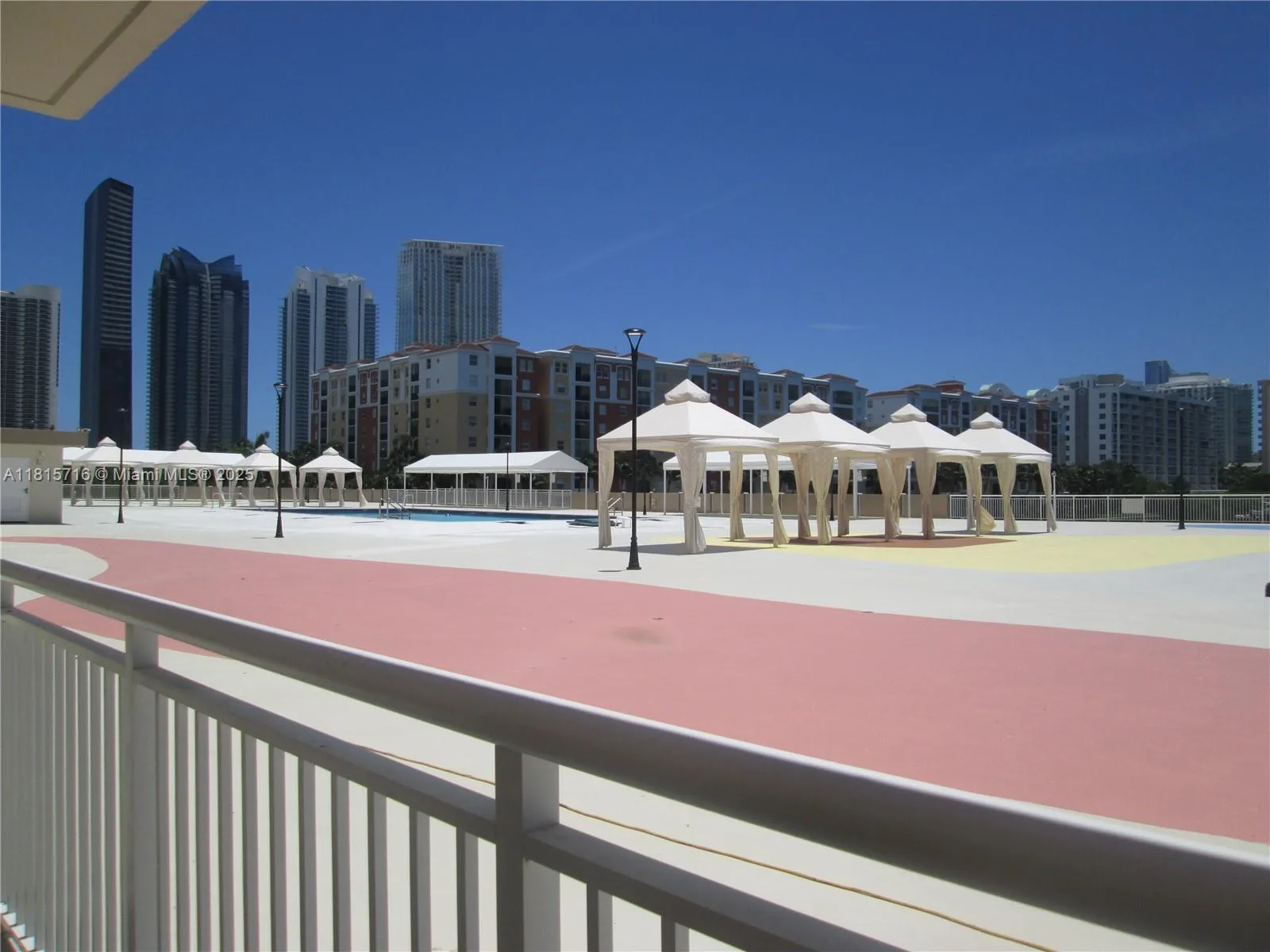 250 174th St # 218, Sunny Isles Beach, FL 33160