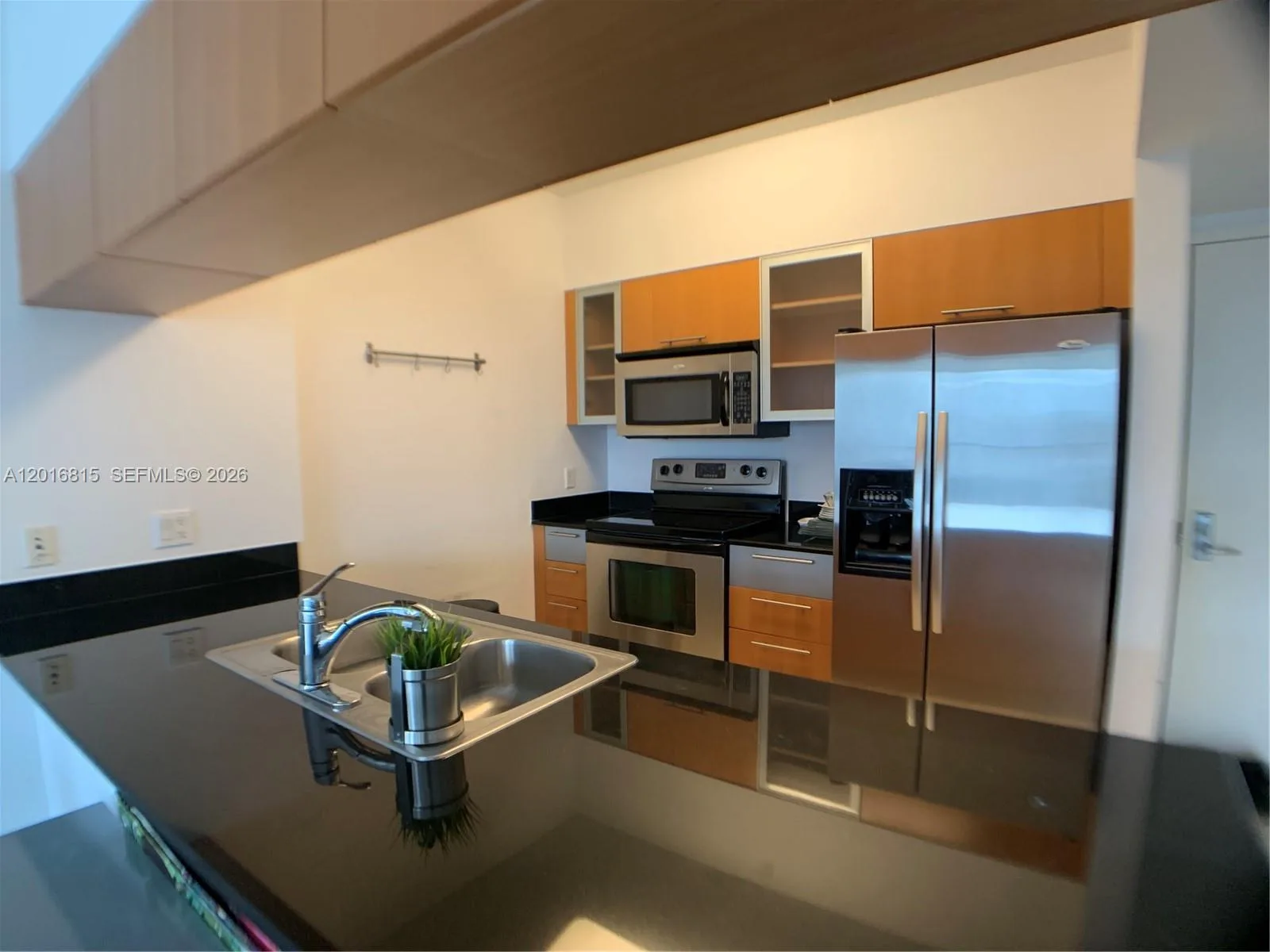 1750 N BAYSHORE DR # 2412, Miami, FL 33132 photo 3