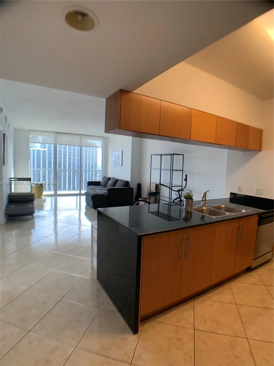 1750 N BAYSHORE DR # 2412, Miami, FL 33132 photo 4