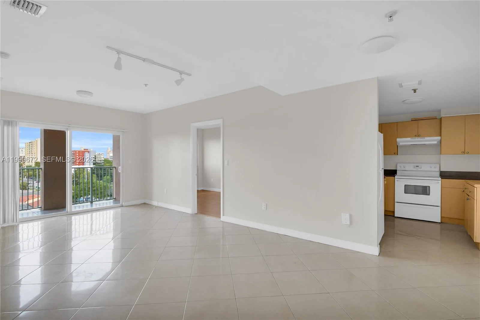 2280 SW 32nd Ave # 505, Miami, FL 33145 photo 7