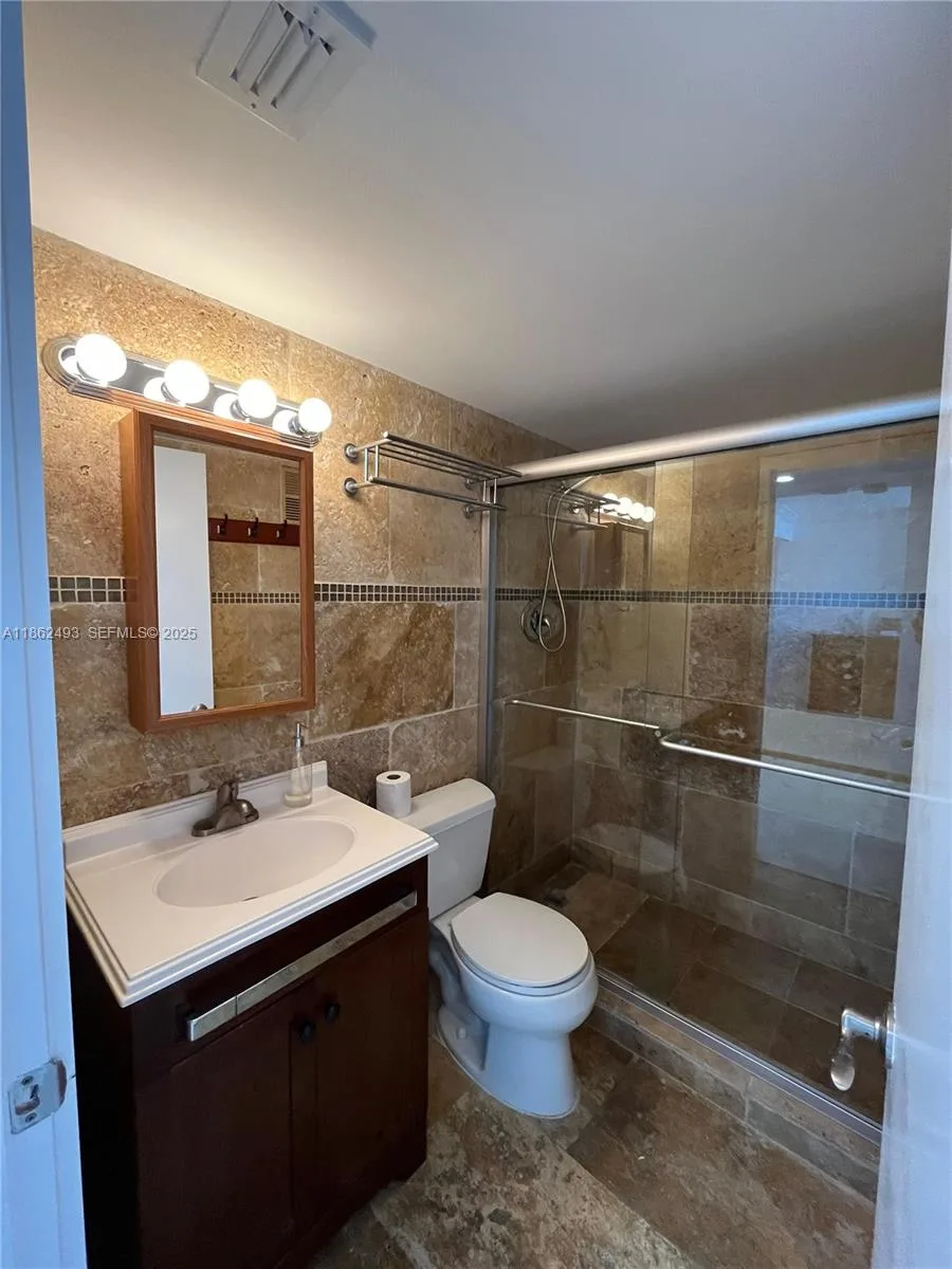 770 Claughton Island Dr # 1814, Miami, FL 33131 photo 8
