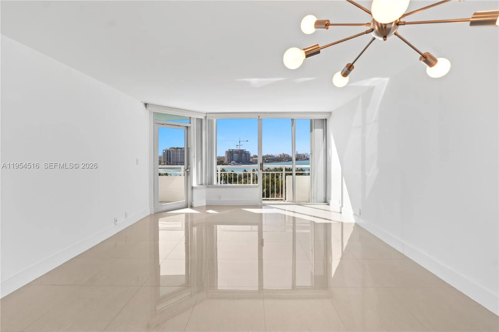 400 S Pointe Dr # 807, Miami Beach, FL 33139 photo 5
