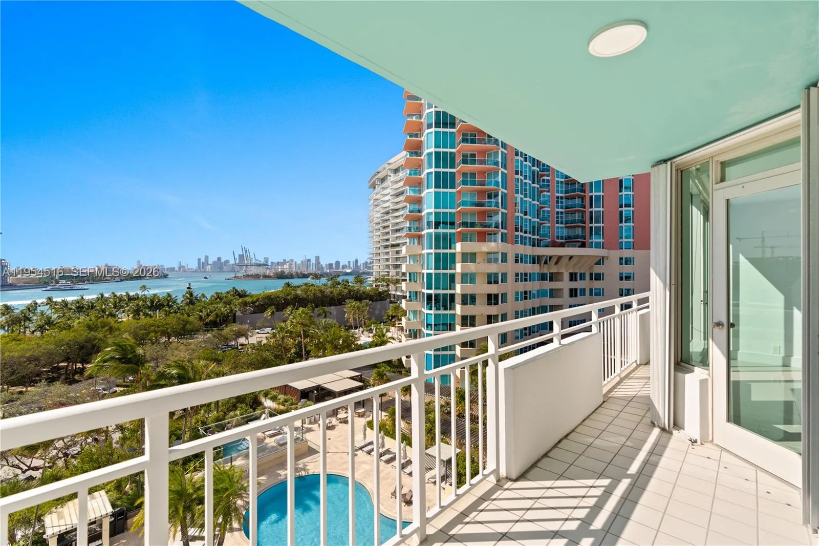 400 S Pointe Dr # 807, Miami Beach, FL 33139 photo 7