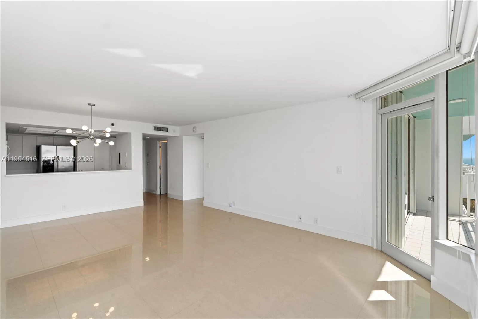 400 S Pointe Dr # 807, Miami Beach, FL 33139 photo 9