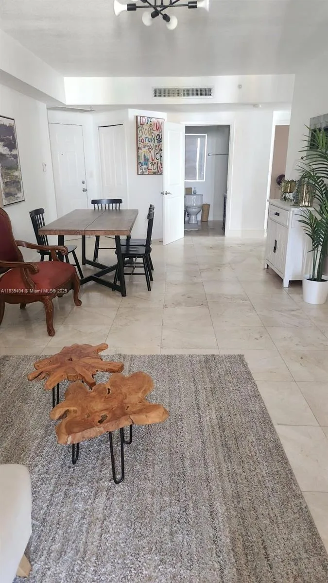 170 SE 14th St # 2405, Miami, FL 33131 photo 12