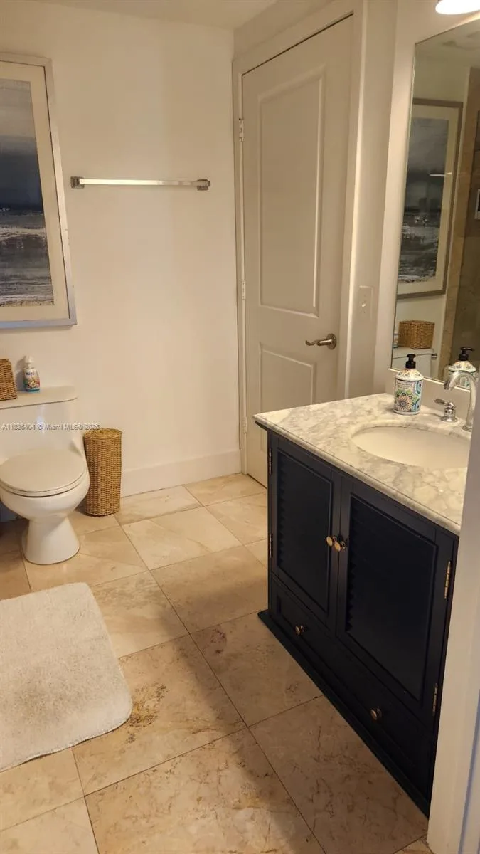 170 SE 14th St # 2405, Miami, FL 33131 photo 2