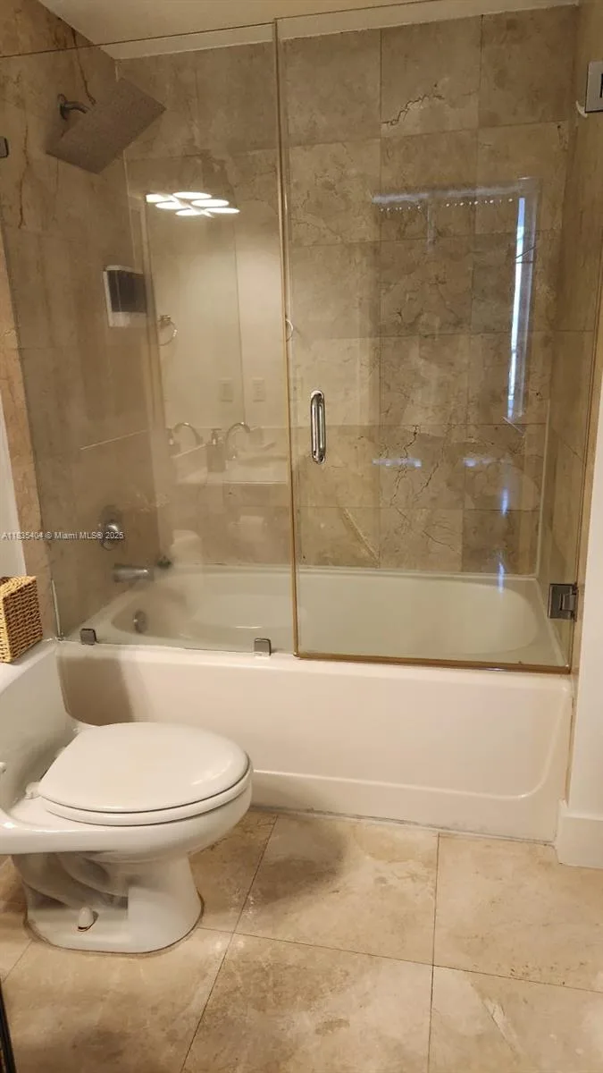 170 SE 14th St # 2405, Miami, FL 33131 photo 9