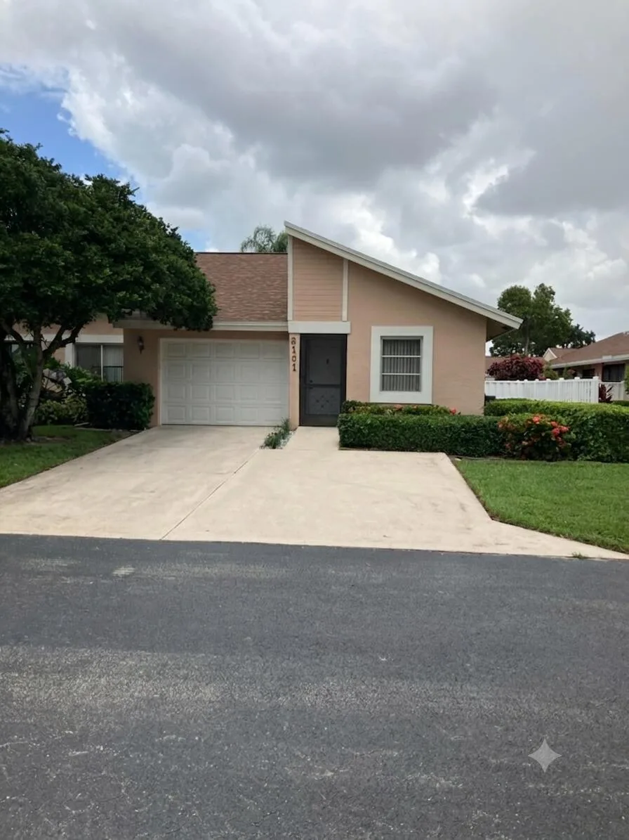 8101 Sweetbriar Way, Boca Raton, FL 33496
