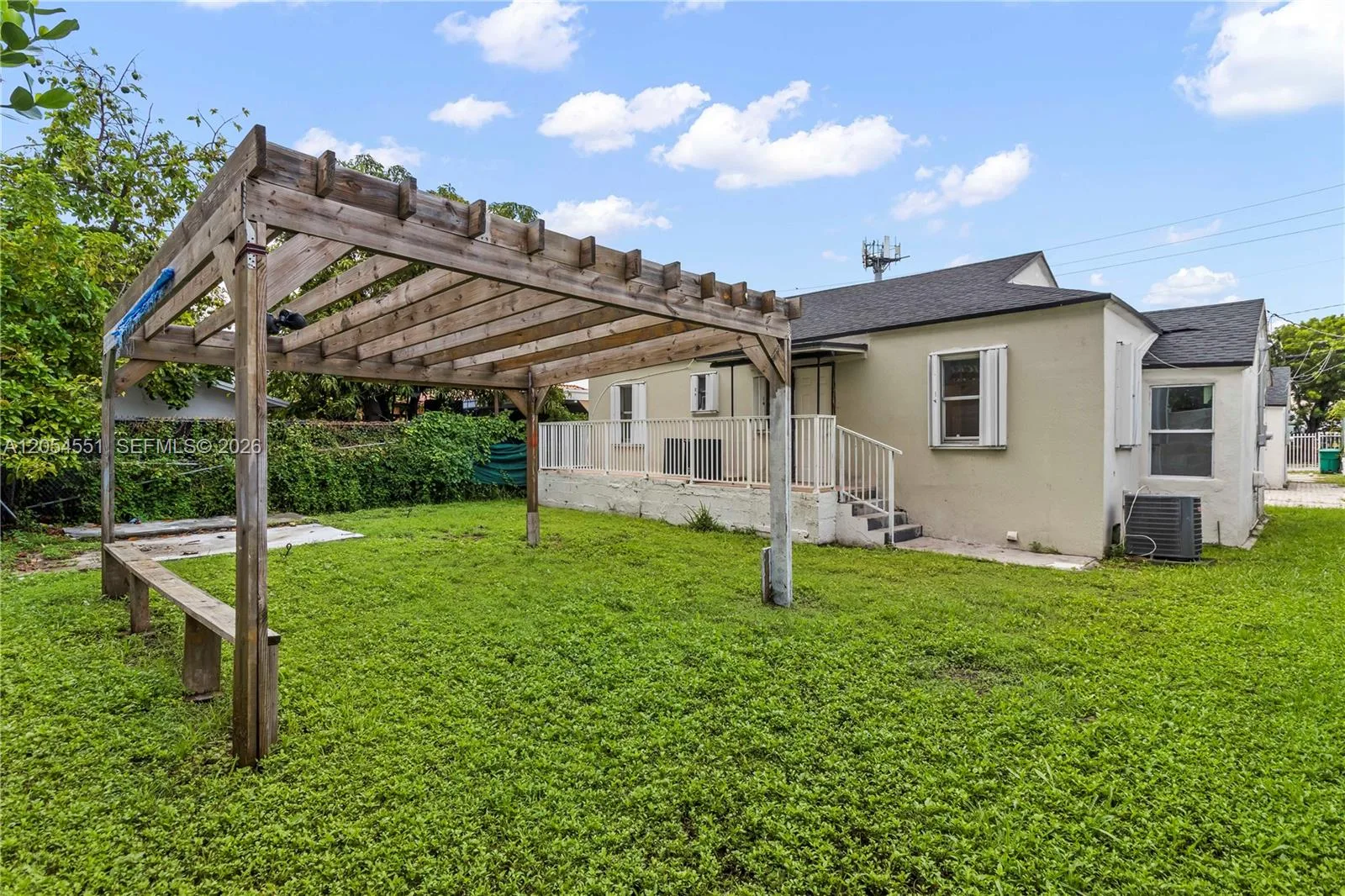 3527 NW 34th St, Miami, FL 33142 photo 3