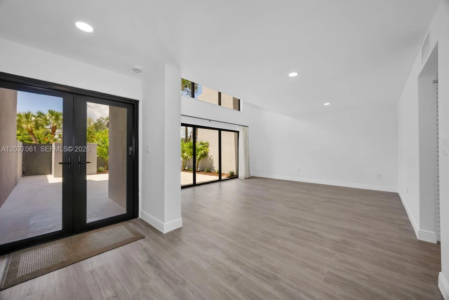 6661 SW 72nd St # 35, South Miami, FL 33143 photo 4