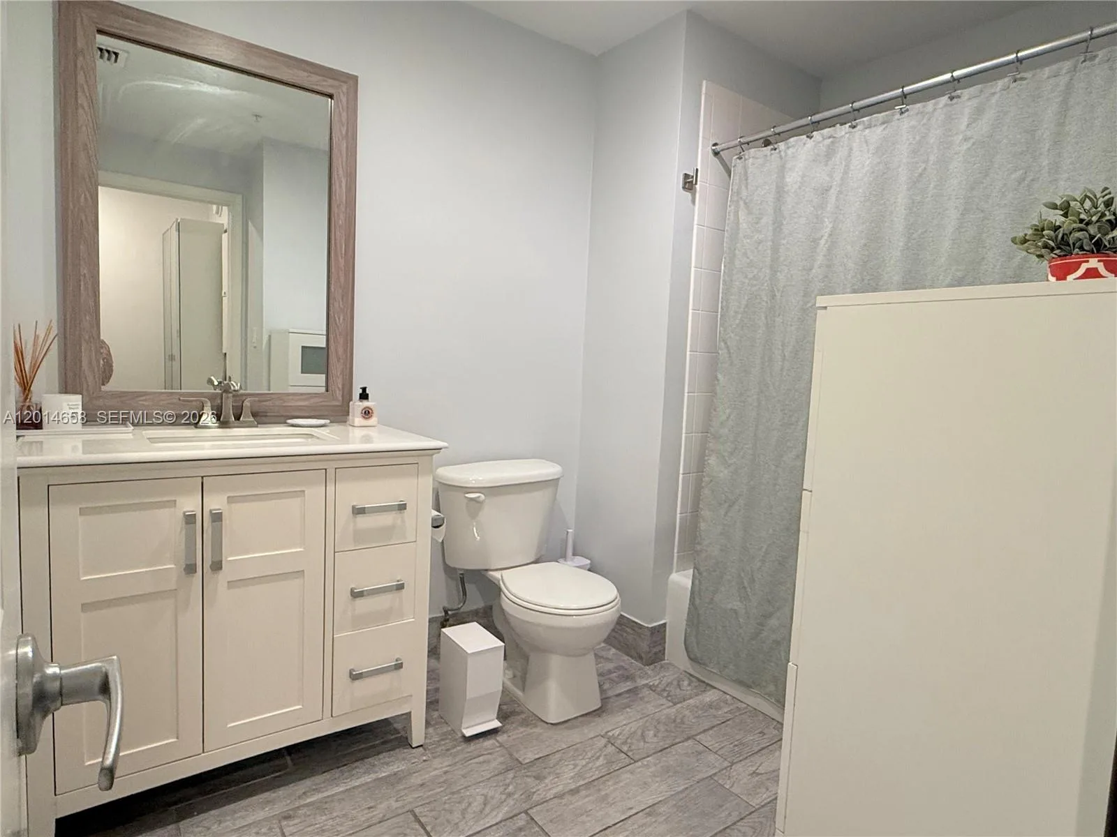 10 Aragon Ave # 702, Coral Gables, FL 33134 photo 7