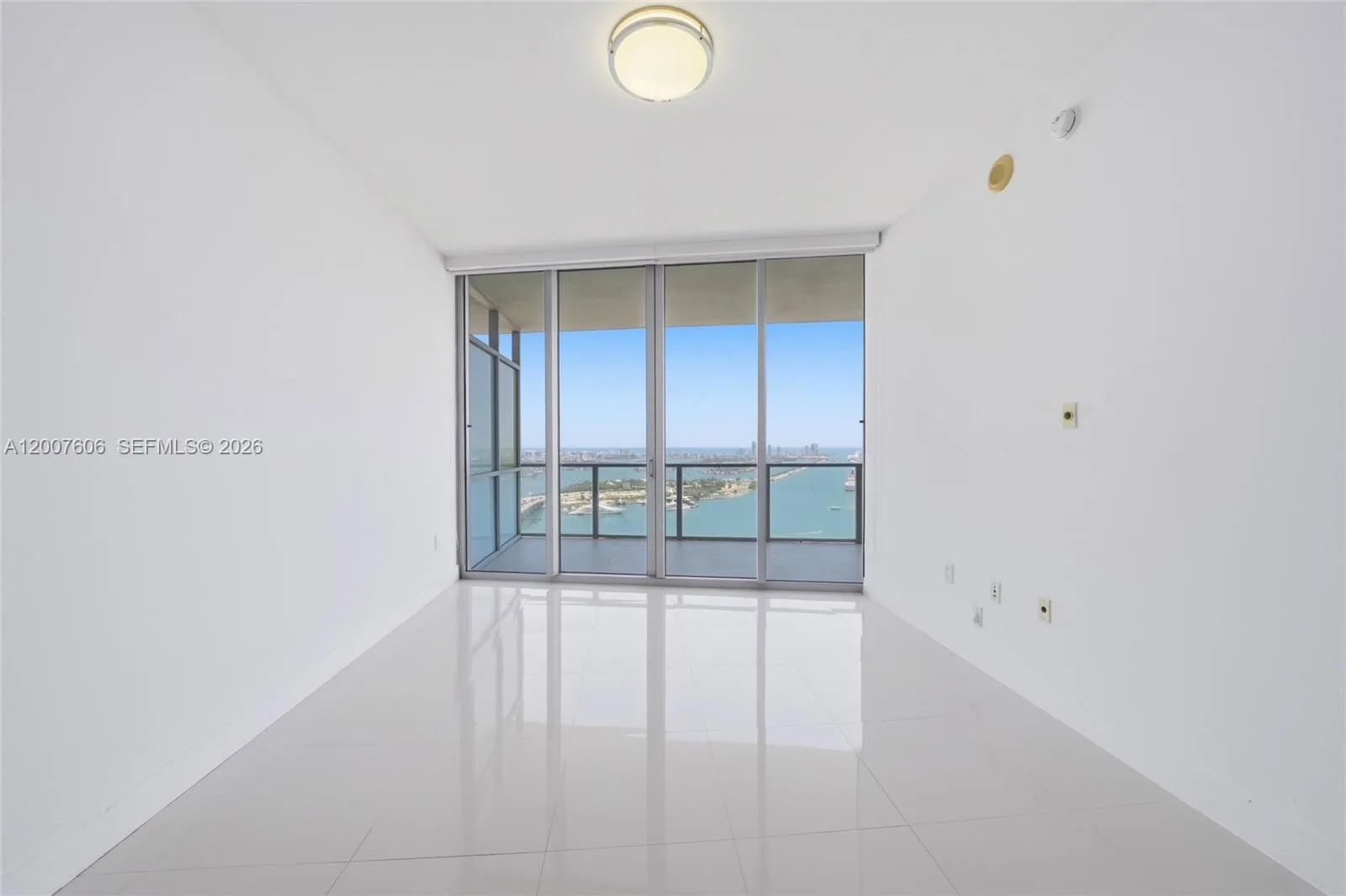 1100 Biscayne Blvd # 4402, Miami, FL 33132 photo 12