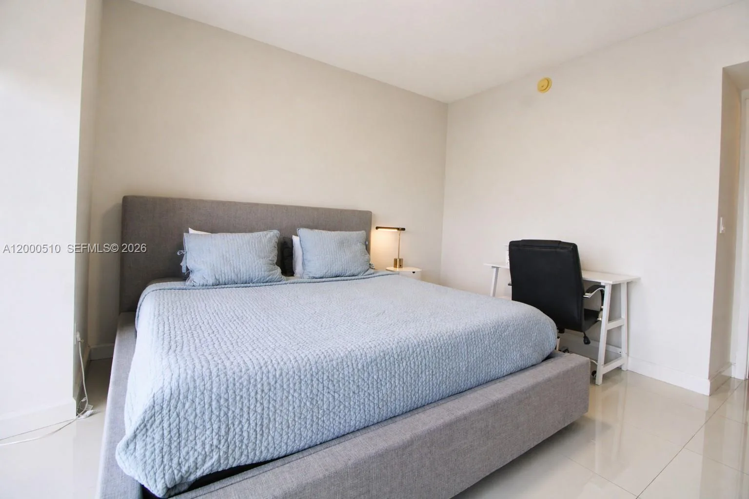 465 Brickell Ave # 4604, Miami, FL 33131 photo 11