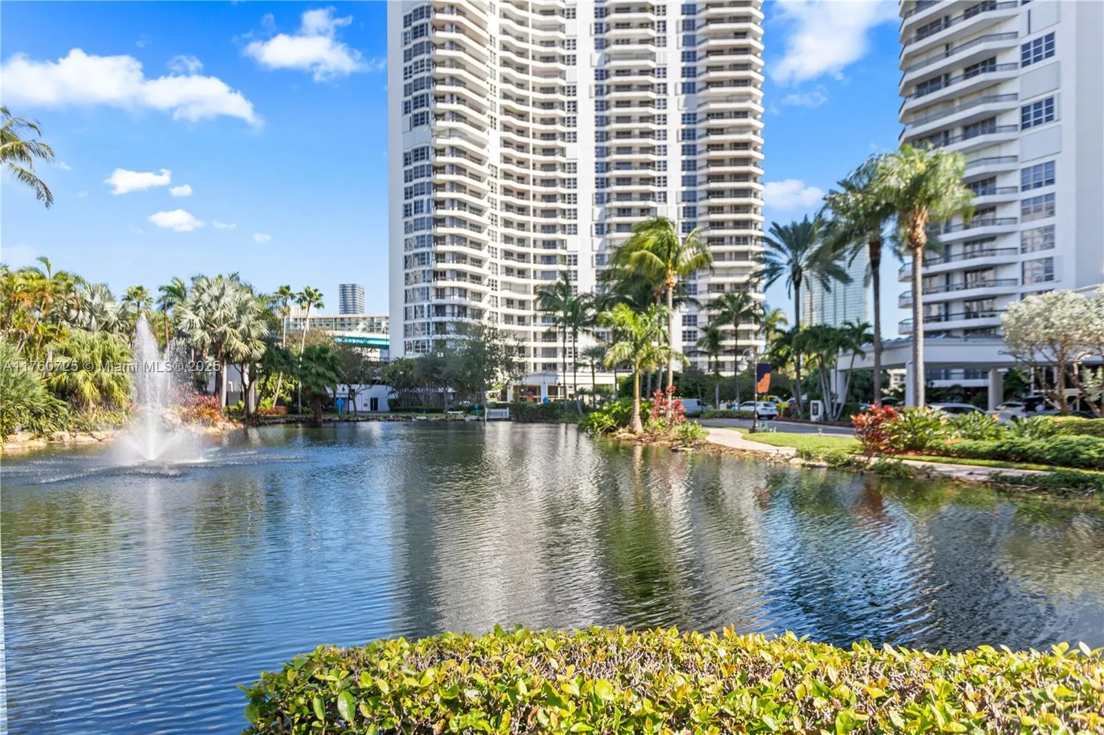 Mystic Pointe 200 – photo 22