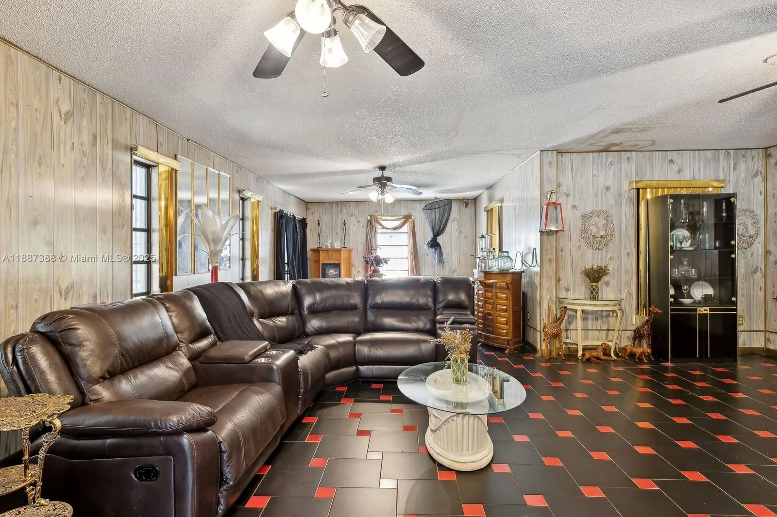 469 NW 69th St, Miami, FL 33150 photo 11