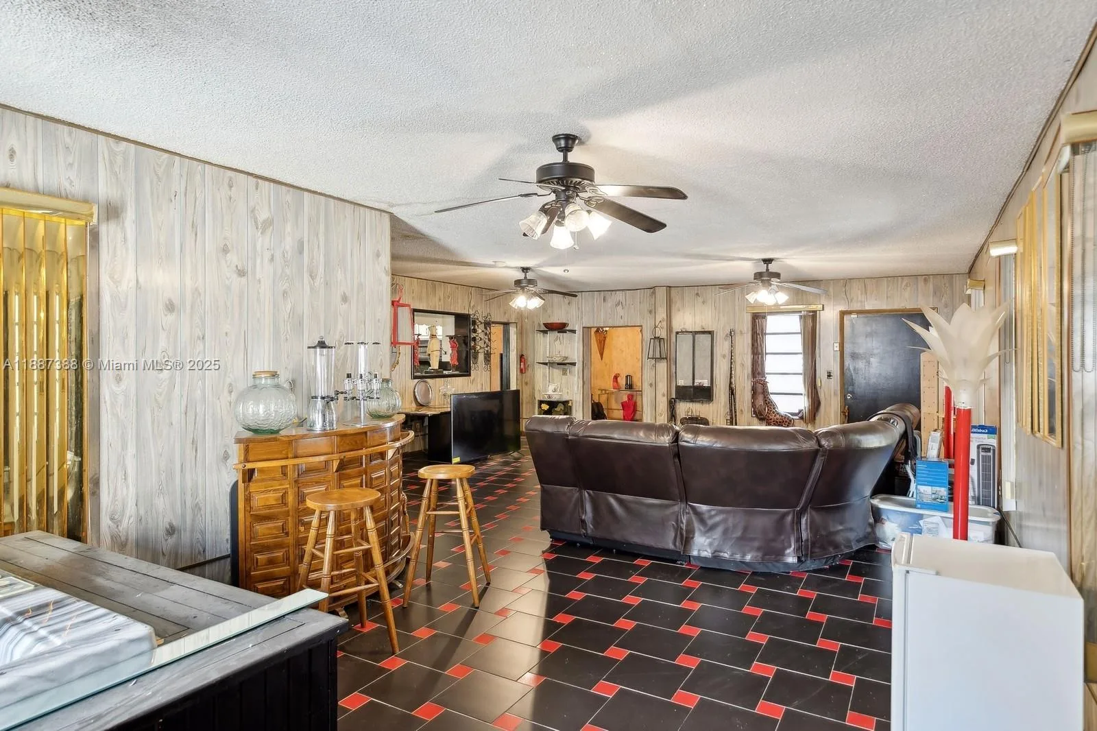 469 NW 69th St, Miami, FL 33150 photo 13