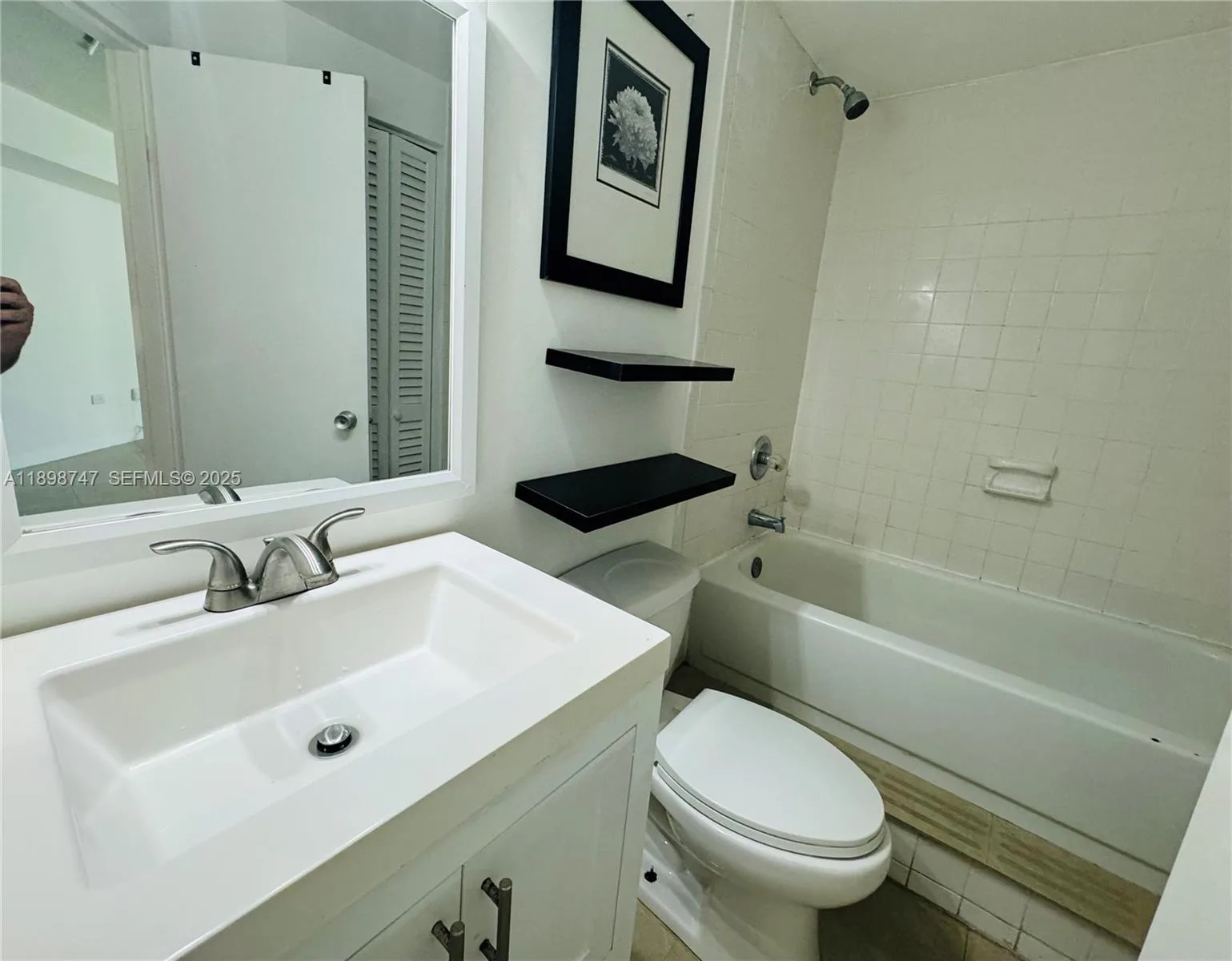 801 Brickell Bay Dr # 871, Miami, FL 33131 photo 9