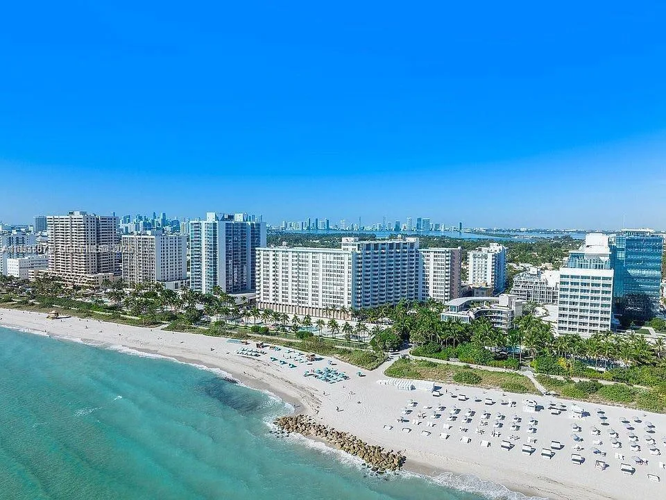 2899 Collins Ave # 1717, Miami Beach, FL 33140