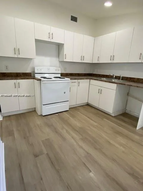 411 SW 22nd Ave, Fort Lauderdale, FL 33312 photo 5