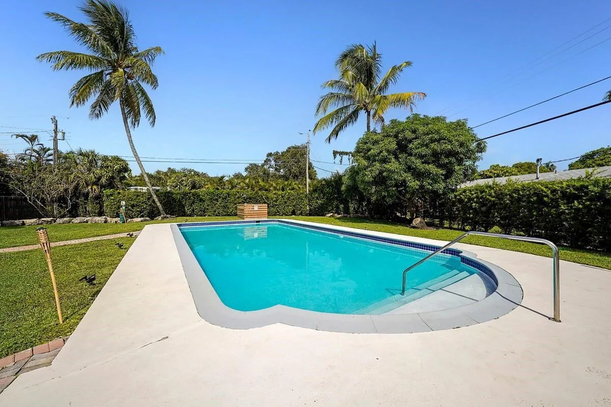 332 NW 26TH Court, Wilton Manors, FL 33311 photo 4