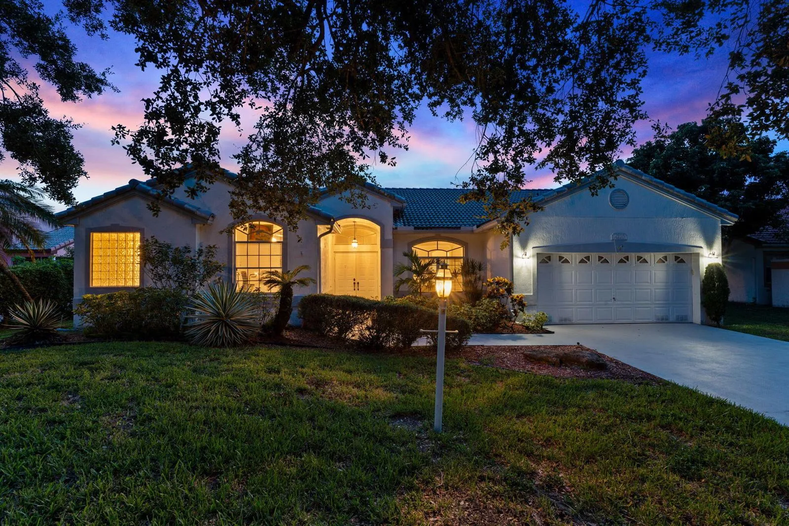 4220 NW 90TH Terrace, Coral Springs, FL 33065 photo 2