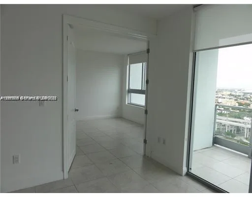 90 SW 3rd St # 2907, Miami, FL 33130 photo 3