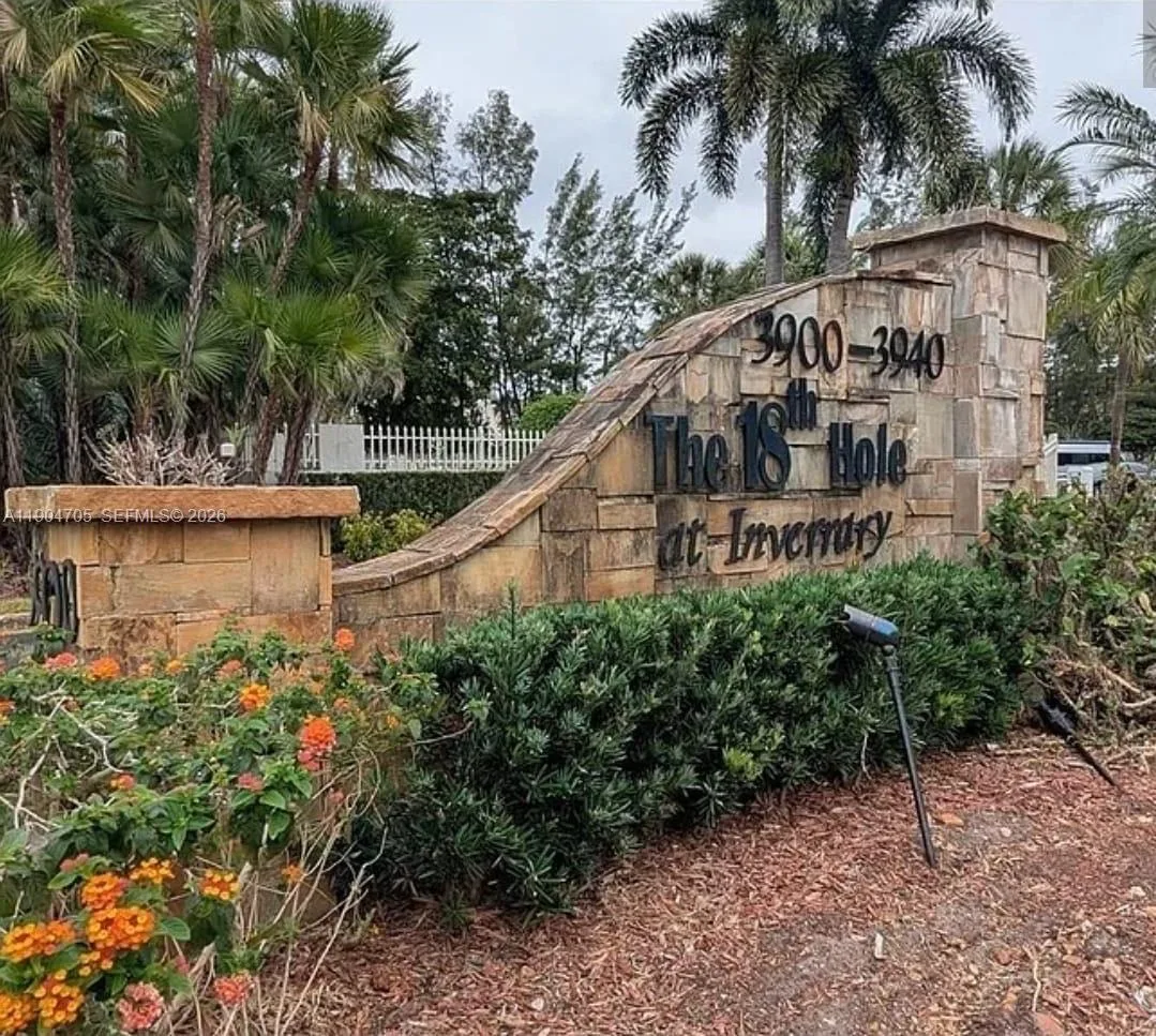 3910 Inverrary Blvd # 703-B, Lauderhill, FL 33319
