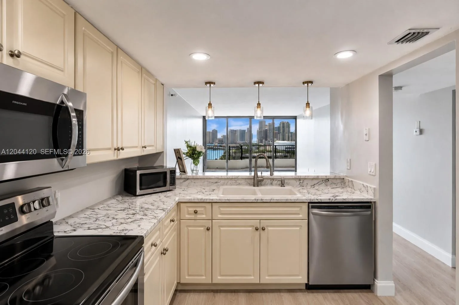 555 NE 15th St # 20I, Miami, FL 33132 photo 11