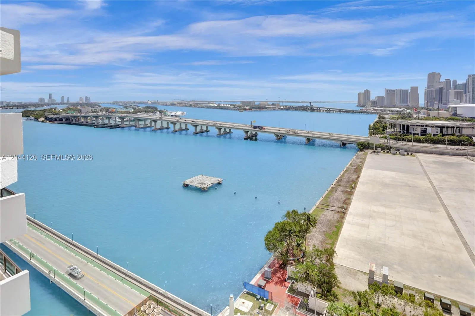 555 NE 15th St # 20I, Miami, FL 33132 photo 3