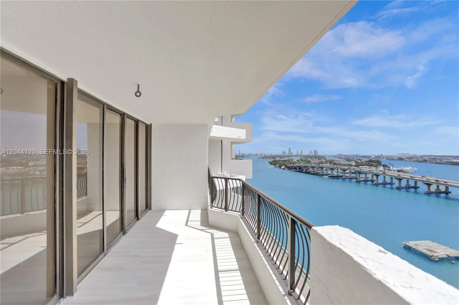 555 NE 15th St # 20I, Miami, FL 33132 photo 5