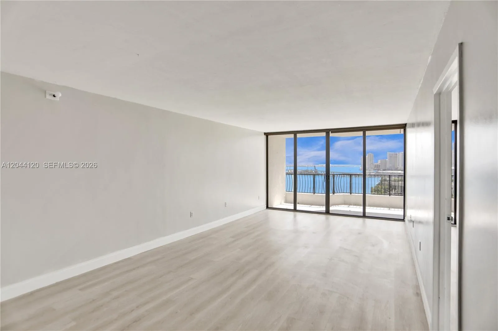 555 NE 15th St # 20I, Miami, FL 33132 photo 9