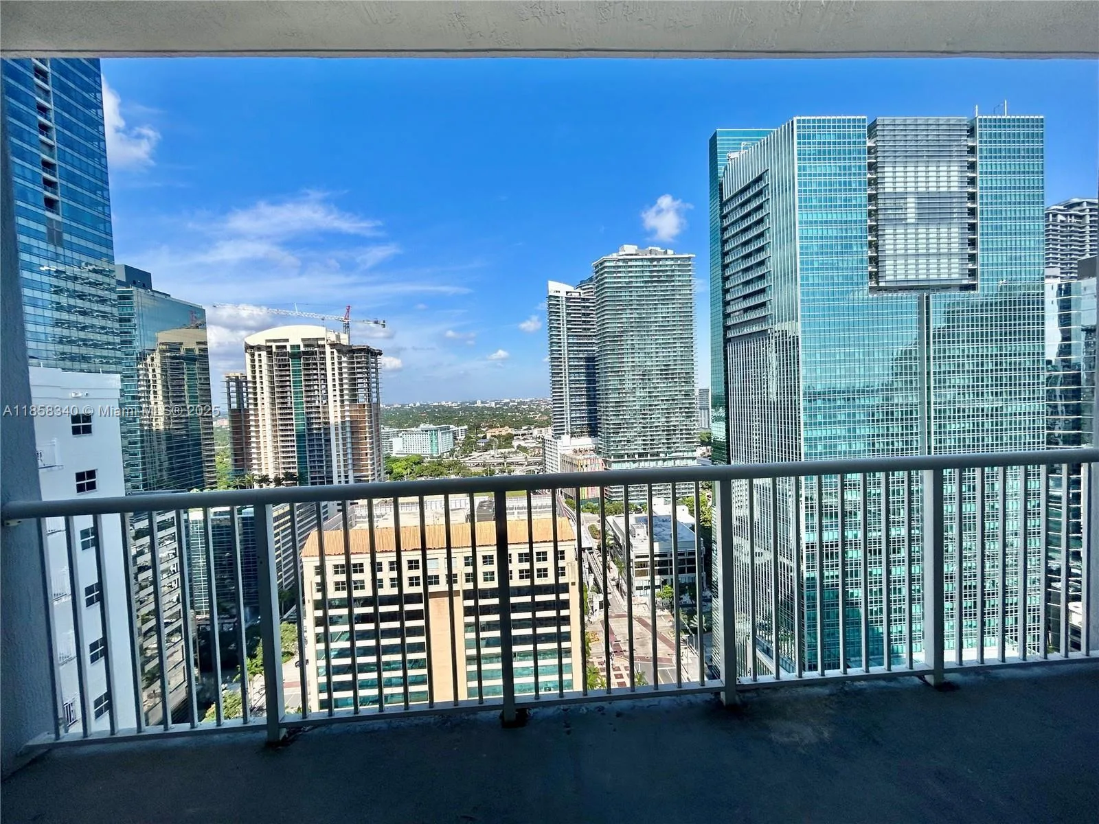 170 SE 14th St # 3006, Miami, FL 33131 photo 12