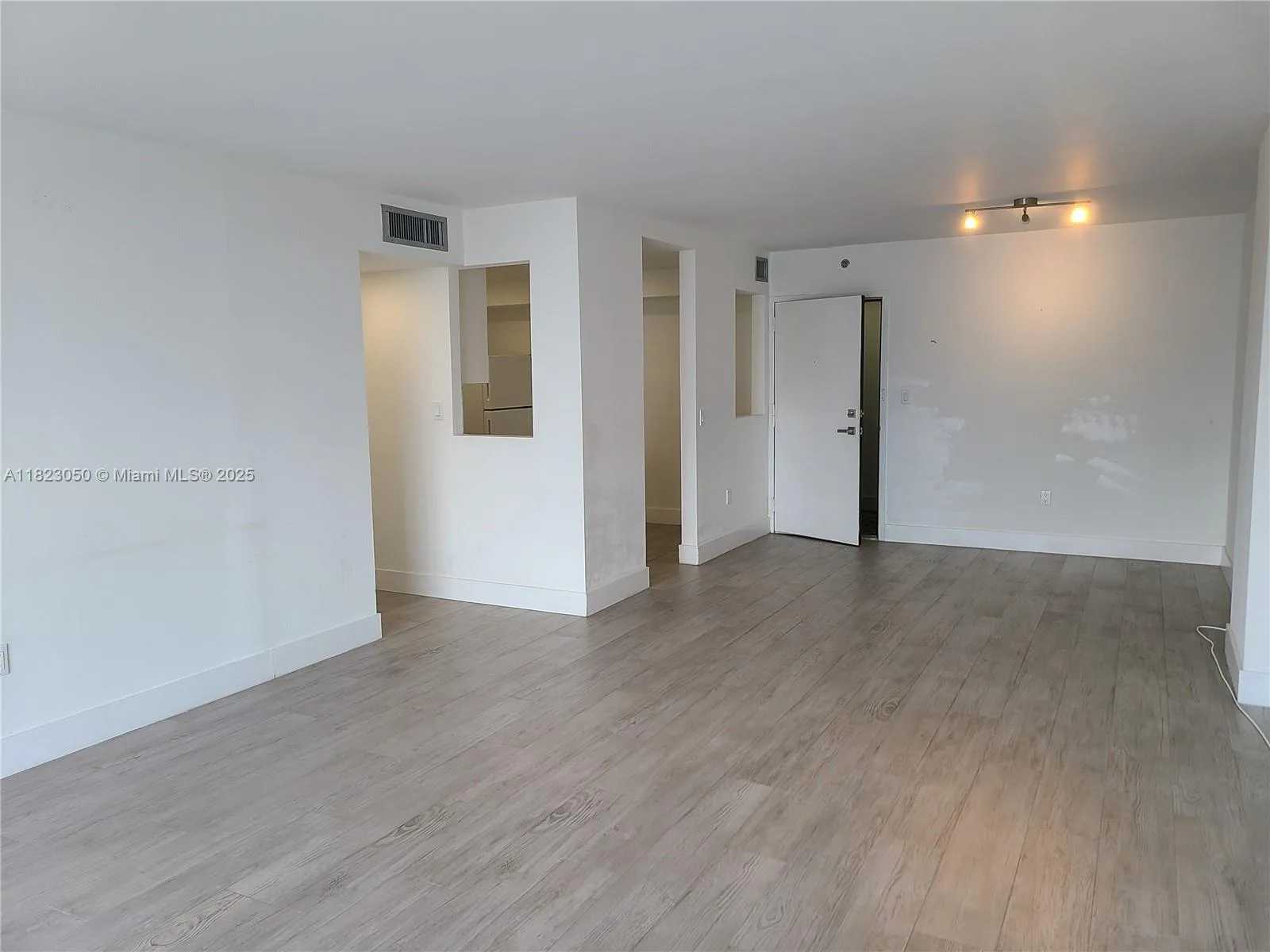 2851 NE 183rd St # 1812E, Aventura, FL 33160 photo 3